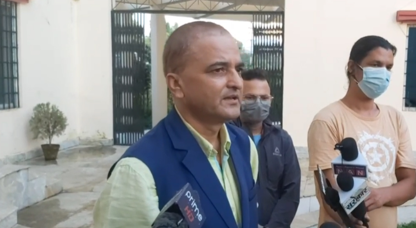 पार्टीको खातामा सय रुपैयाँ जम्मा गर्न कार्यकर्तालाई एमालेको अपिल